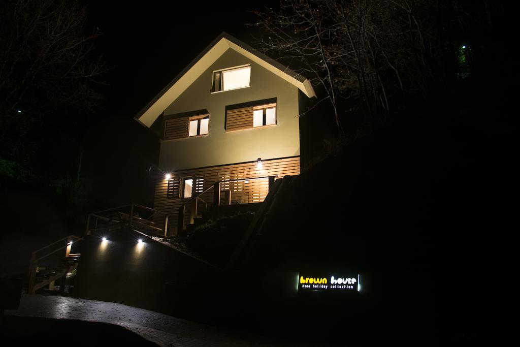 제어스 Brown House 빌라 외부 사진